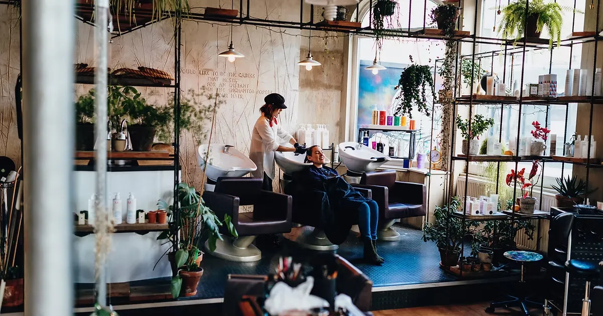 神戸の美容室内装デザイン事例 おしゃれ店舗設計