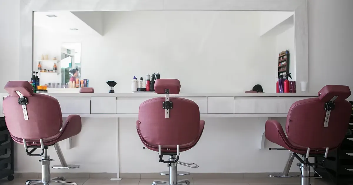 奈良の美容室内装デザイン事例 店舗設計と施工イメージ